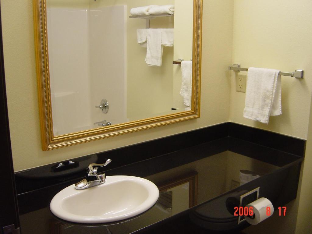 Hometown Inn & Suites Schererville Bilik gambar